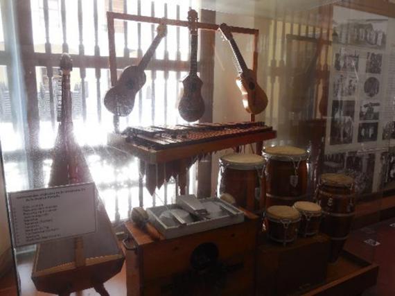 La harpe, le marimba et les jaranas