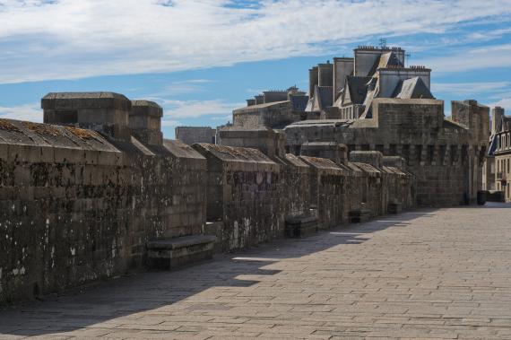 Saint-Malo et es fameux remparts