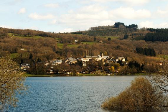 Lac de Pannecière