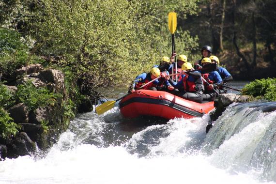 Sensations fortes avec le rafting