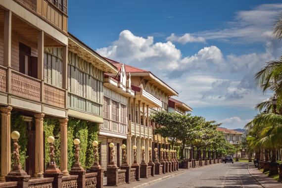 Las Casas Filipinas de Acuzar