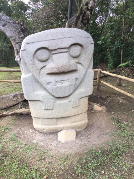 Statue du Parc Archéologique