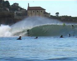 Mundaka, sa fameuse vague et l'église de Sainte Maria