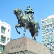 Independencia Square (place)